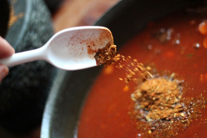 Tilsæt et par skefulde mere af din chili con carne krydderi