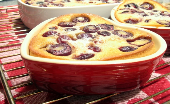 Clafoutis med kirsebær
