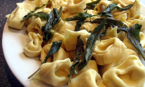 Tortellini med ricotta, pecorina og savliesmør